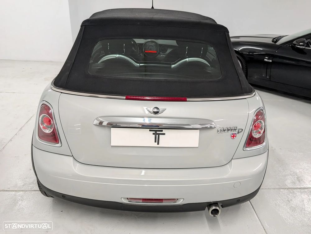 MINI Cabrio Cooper D - 23