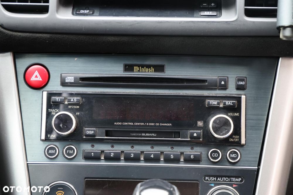 Subaru Legacy - 29