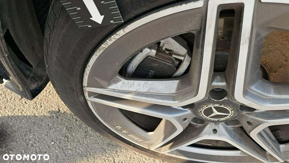 Mercedes-Benz CLA 250 4-Matic AMG Line 7G-DCT - 15