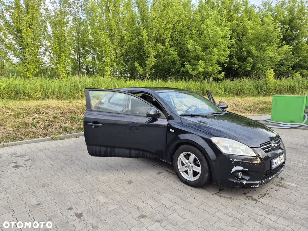 Kia Ceed 1.6 Crdi Comfort - 4
