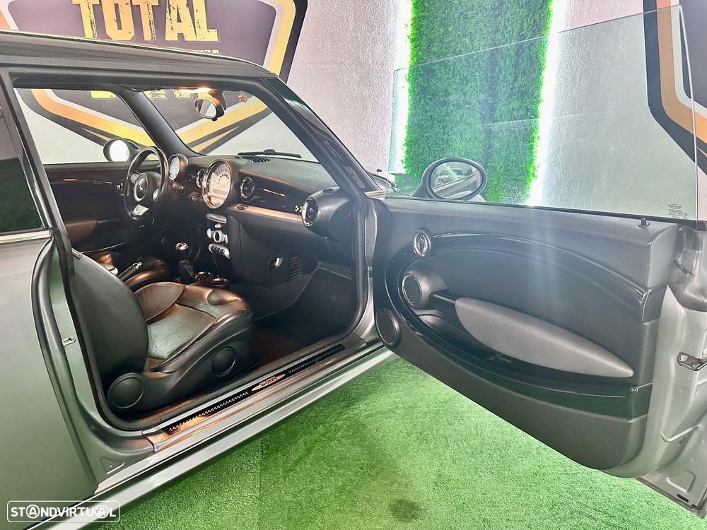 MINI 3 Portas John Cooper Works - 11