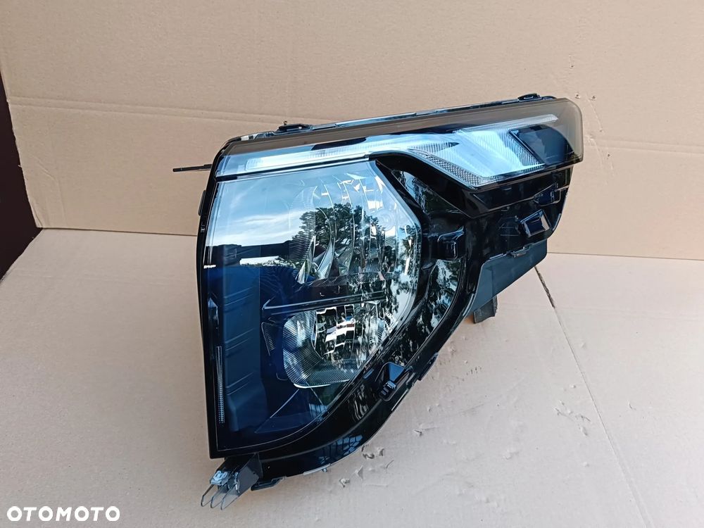 Lampa przednia lewa LED Ford Transit Courier MK3 II reflektor R2X613E015AF - 1
