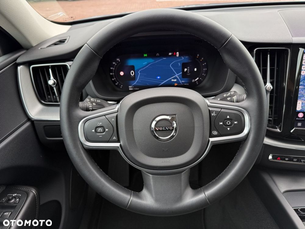 Volvo XC 60 B4 D AWD Core - 14