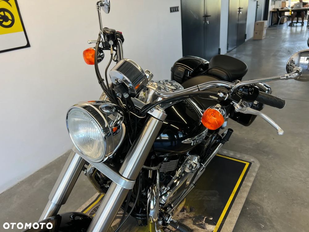 Triumph America - 10