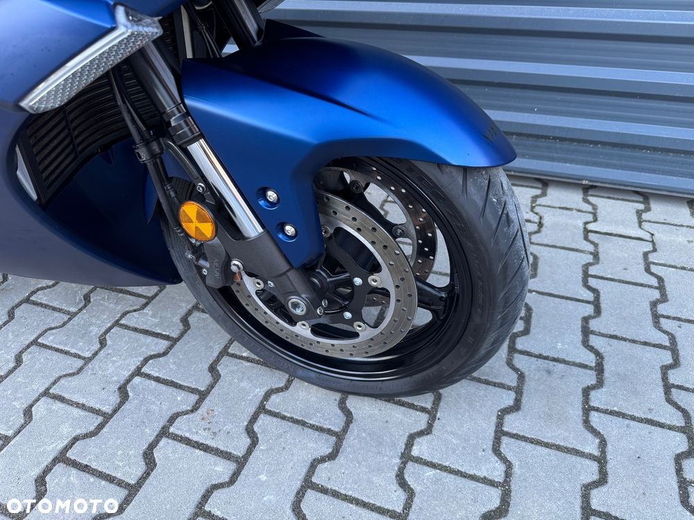 Yamaha FJR - 15
