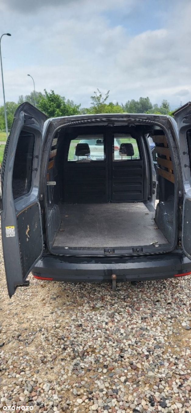 Volkswagen Caddy - 10