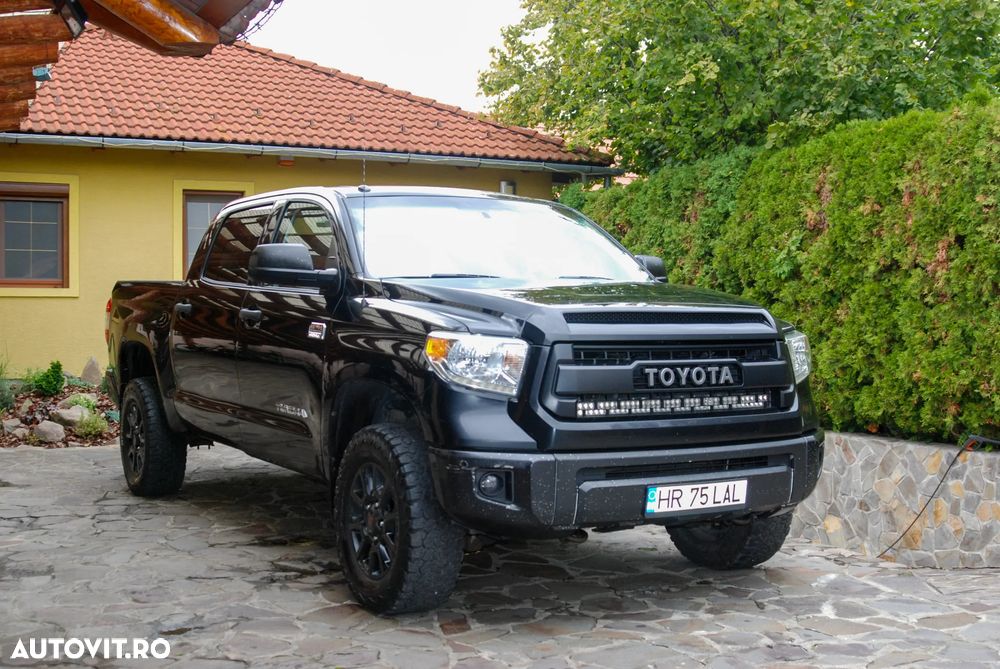 Toyota Tundra - 2