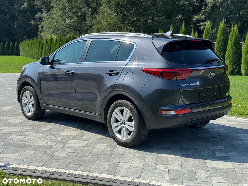 Kia Sportage 1.6 GDI 2WD Dream-Team Edition - 4