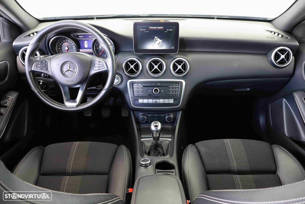 Mercedes-Benz A 180 d Urban - 23