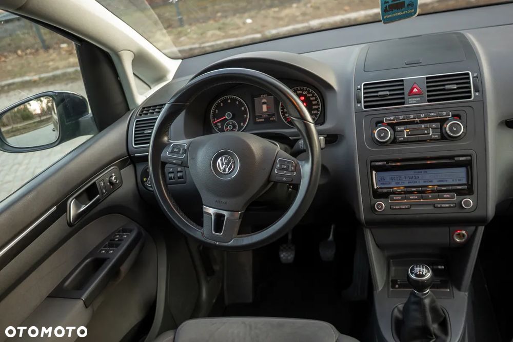 Volkswagen Touran 1.4 TSI Highline - 26