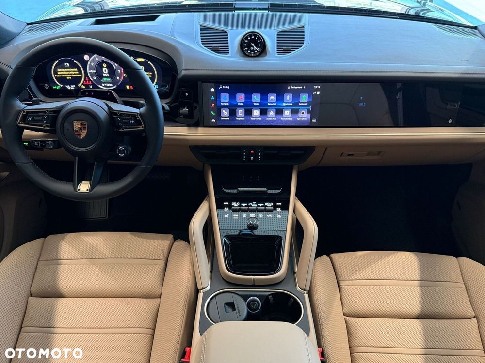 Porsche Cayenne - 26