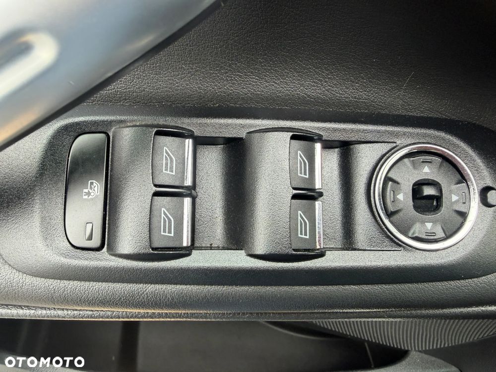 Ford S-Max 2.0 Titanium - 18
