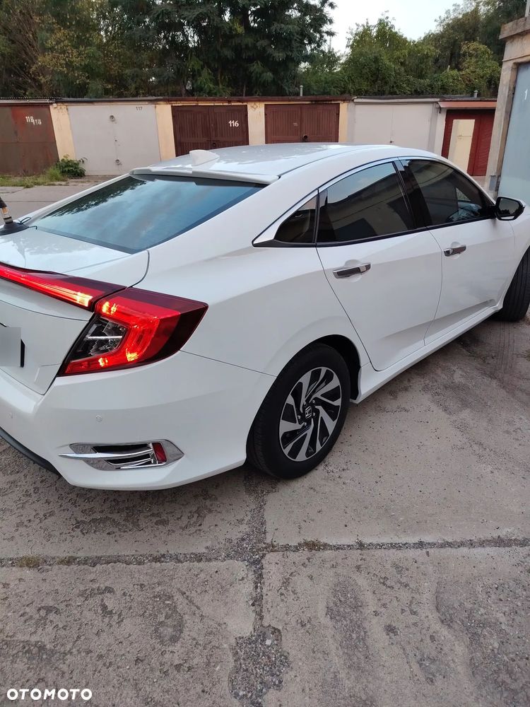 Honda Civic 1.5 T Comfort - 9