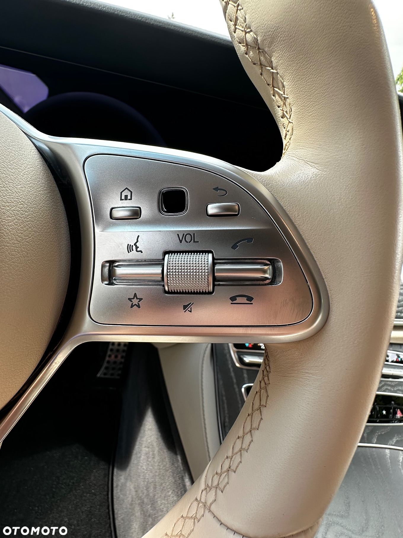 Mercedes-Benz CLS 400 d 4-Matic AMG - 18