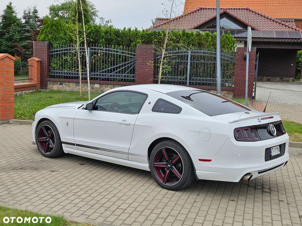 Ford Mustang 3.7 V6 Premium - 5