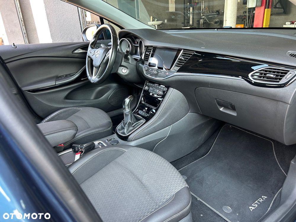 Opel Astra 1.4 Turbo Innovation - 11