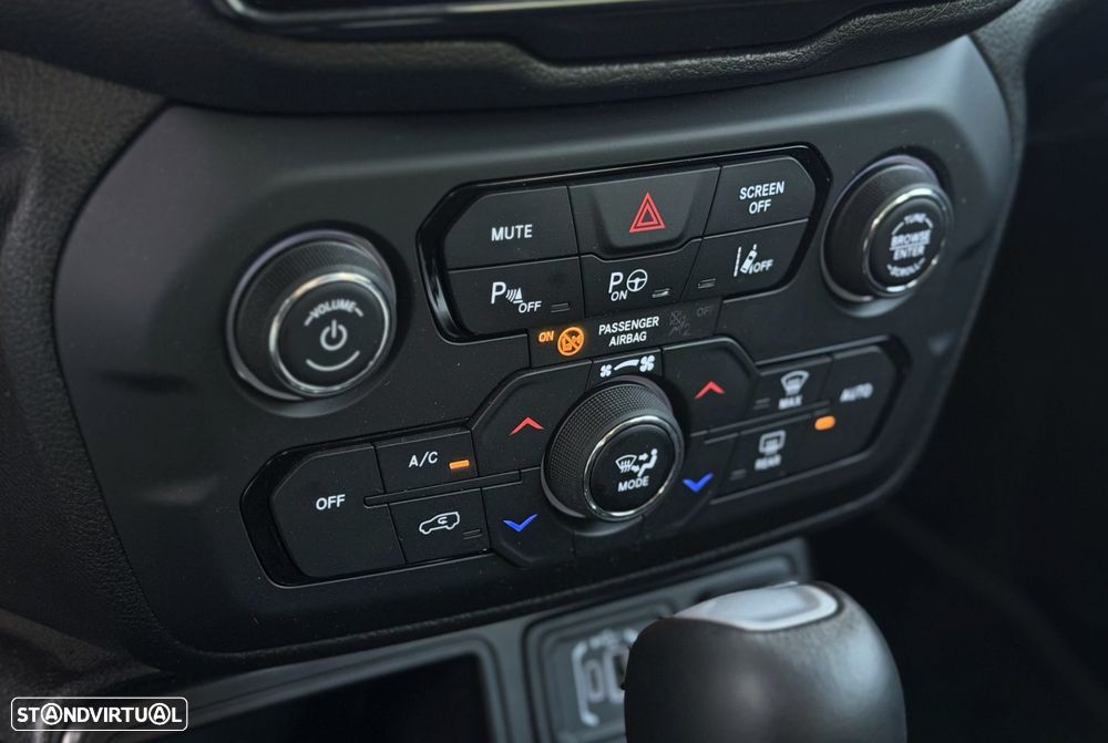 Jeep Renegade 1.5 TG e-Hybrid Altitude DCT - 19