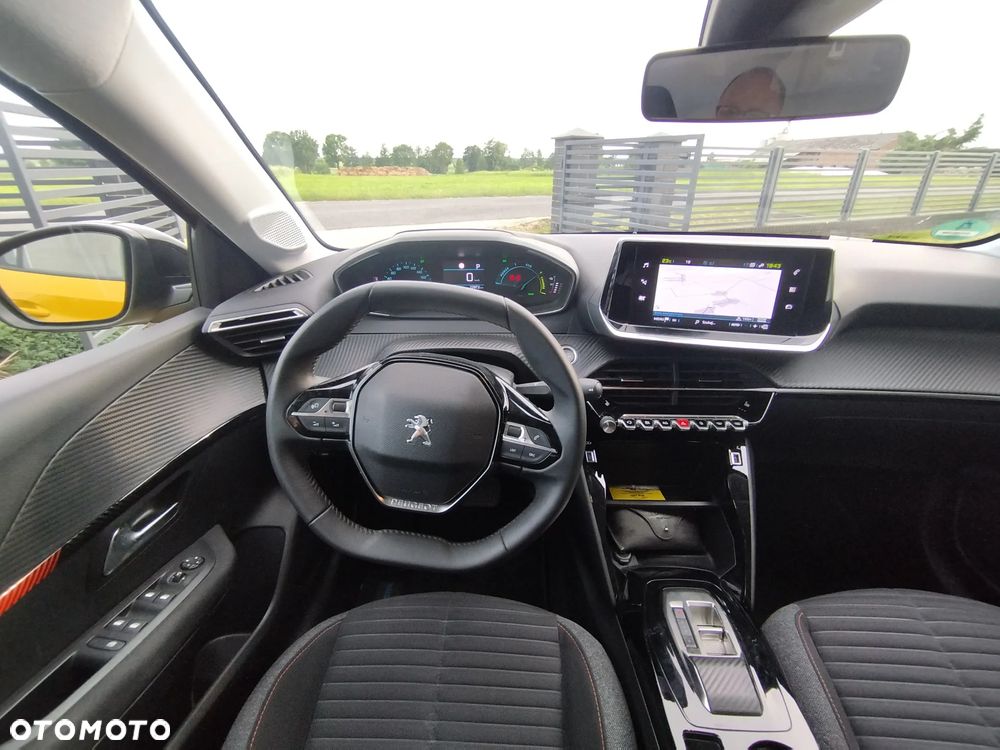 Peugeot 208 Active Pack - 26