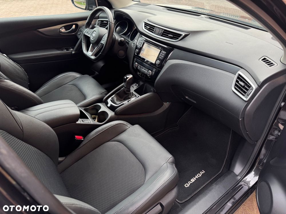 Nissan Qashqai 1.2 DIG-T Xtronic TEKNA - 16