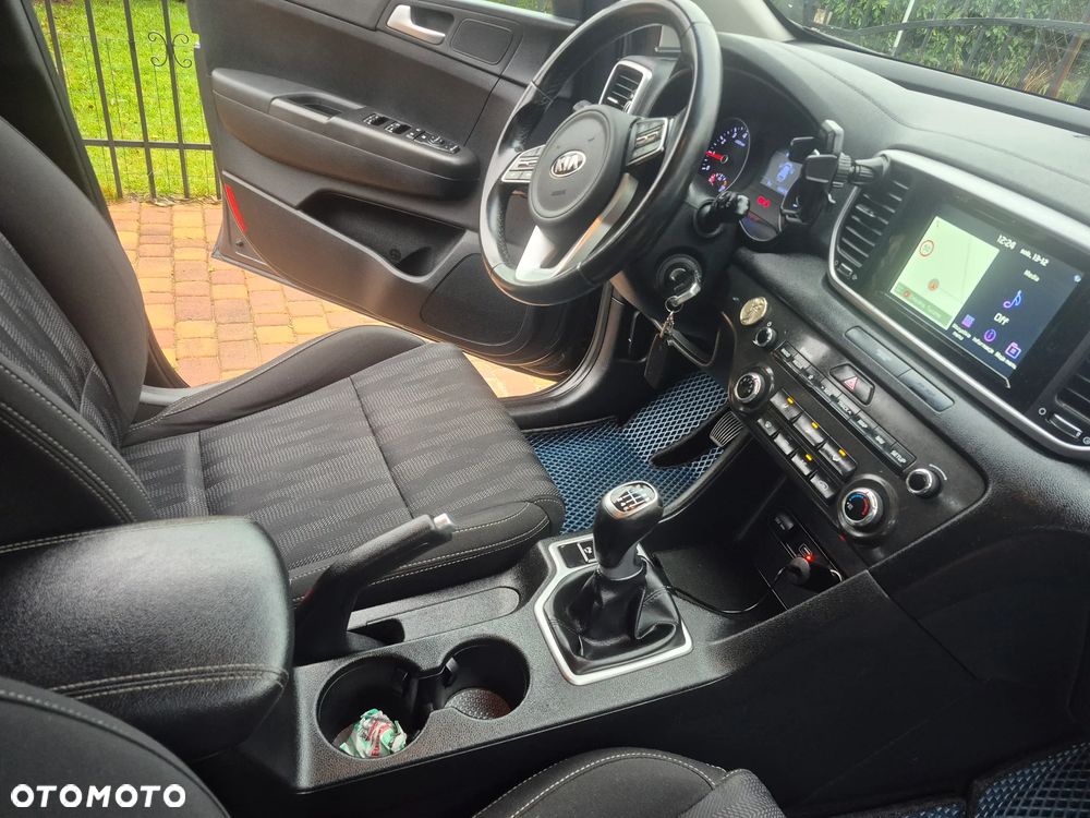 Kia Sportage 1.6 GDI Black Edition 2WD - 8