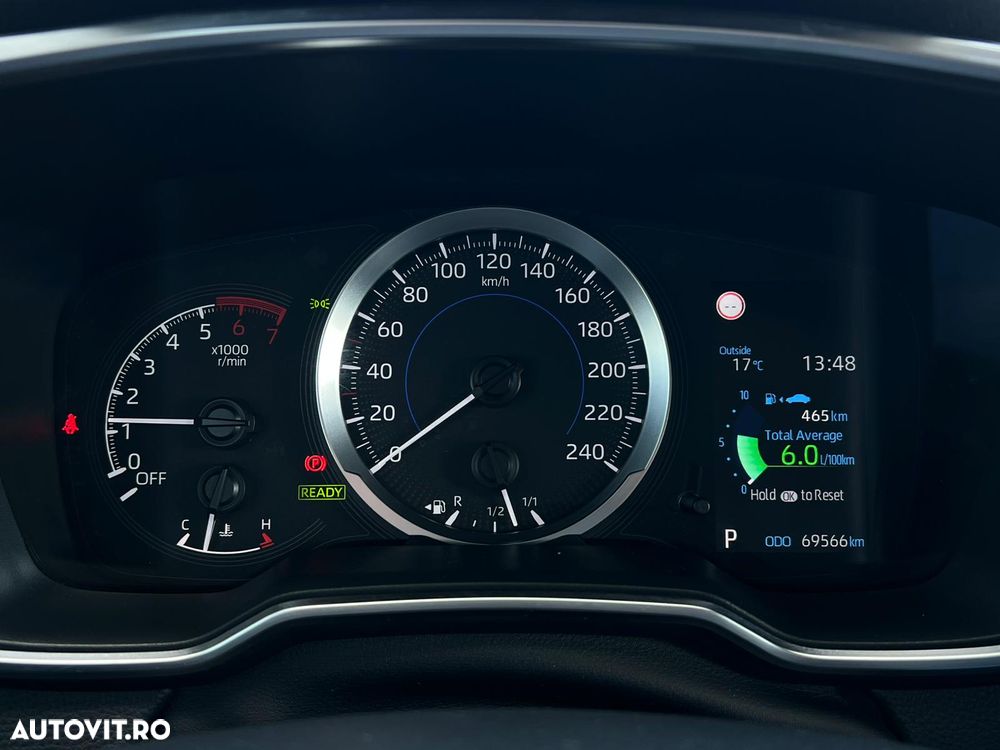 Toyota Corolla 1.8 HSD Business - 19