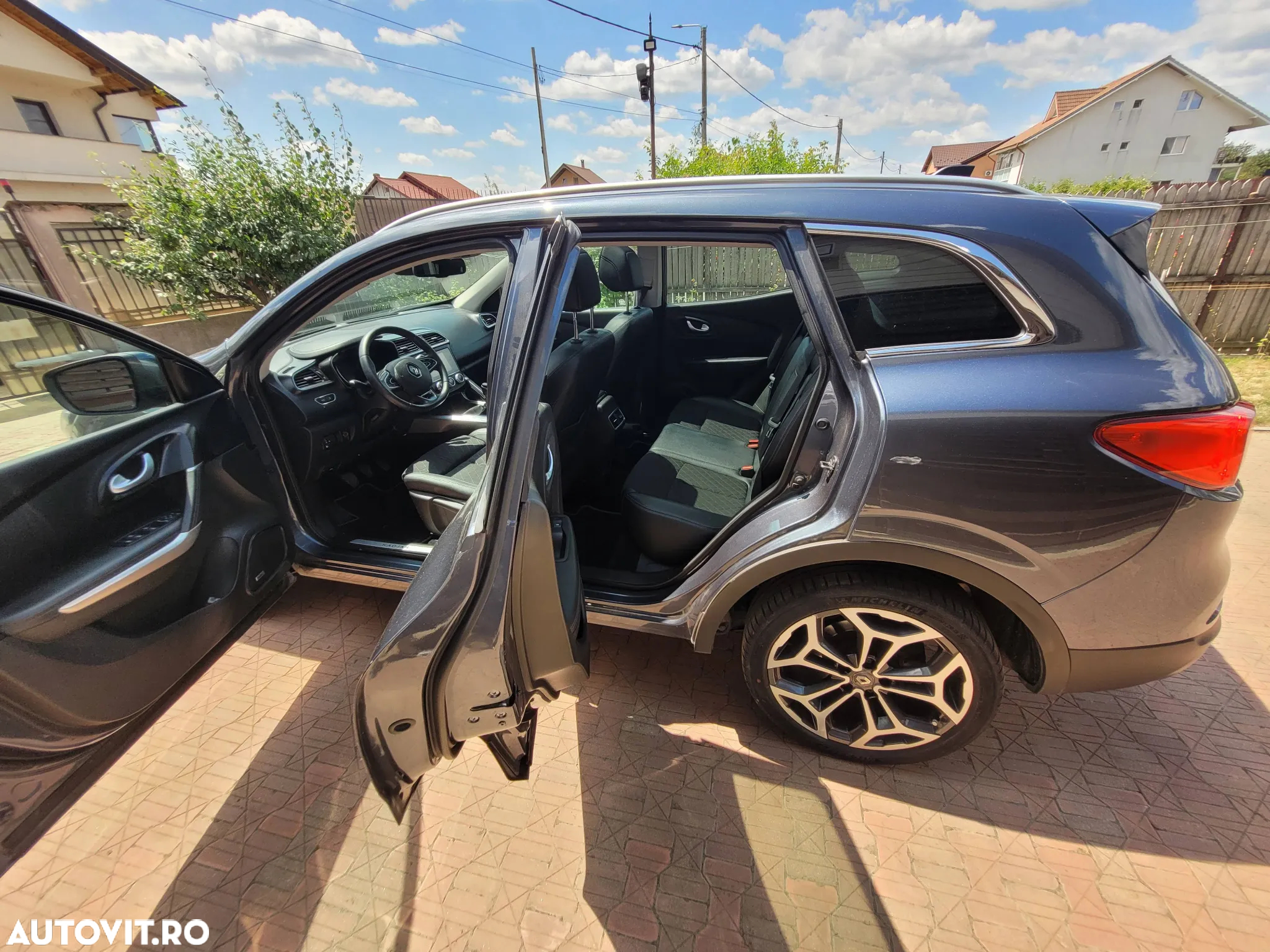 Renault Kadjar TCe 140 GPF BOSE EDITION - 10