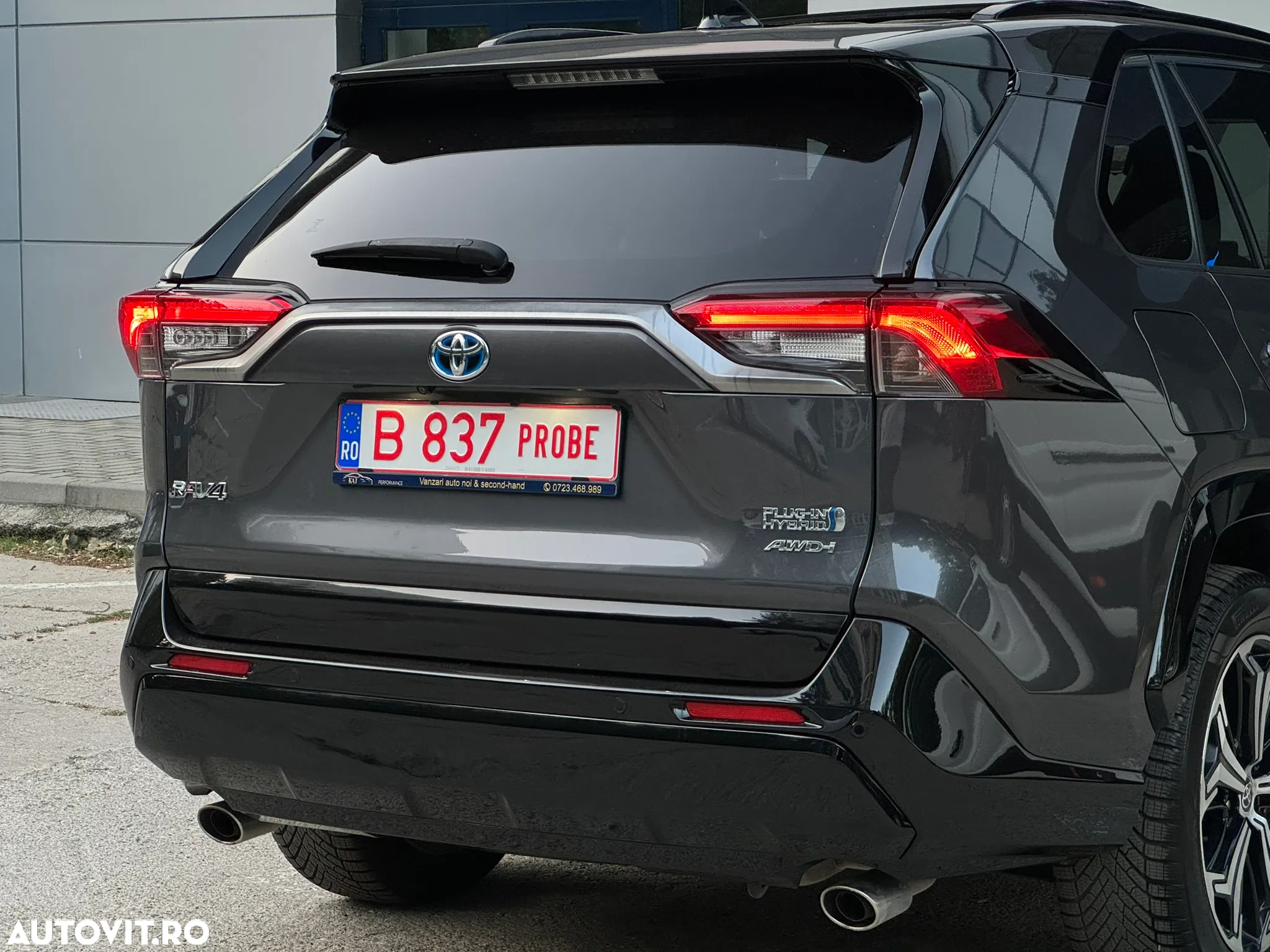Toyota RAV4 - 9