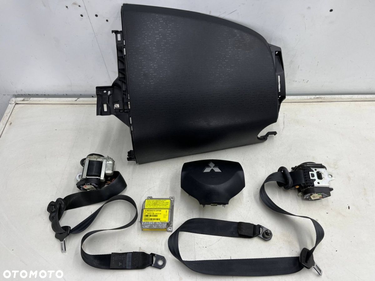 Airbag Mitsubishi Colt 6 VI Z30 08-12r. LIFT 3d 3Drzwi pasy bezpieczeństwa poduszki powietrzne KPL - 1