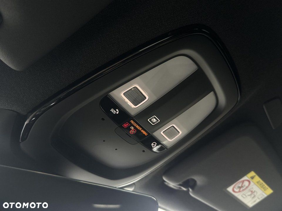 Volvo XC 40 - 25