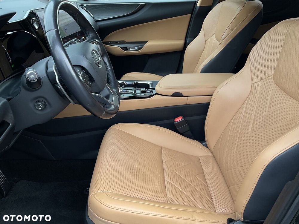 Lexus NX - 22