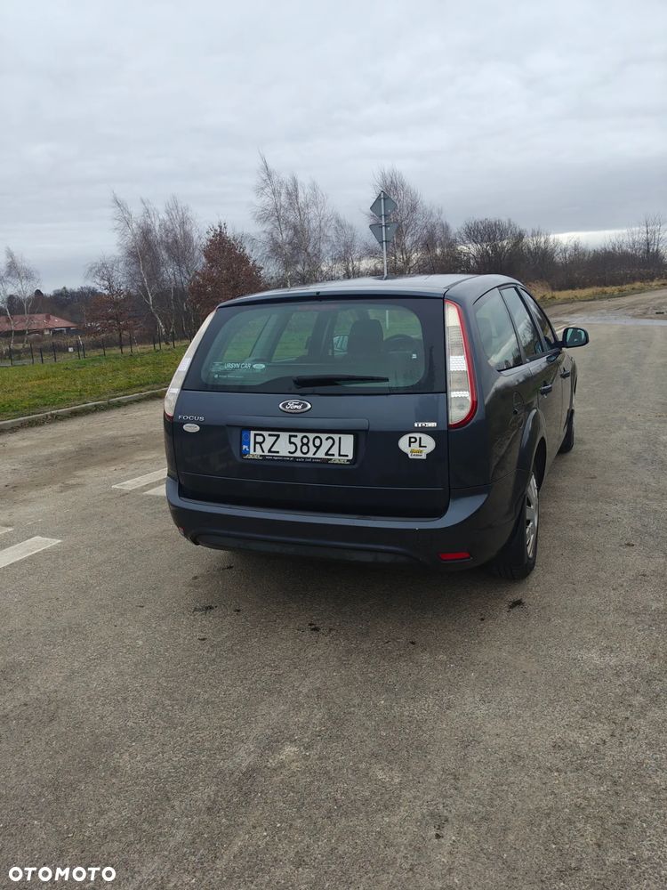 Ford Focus 1.6 TDCi Trend - 4