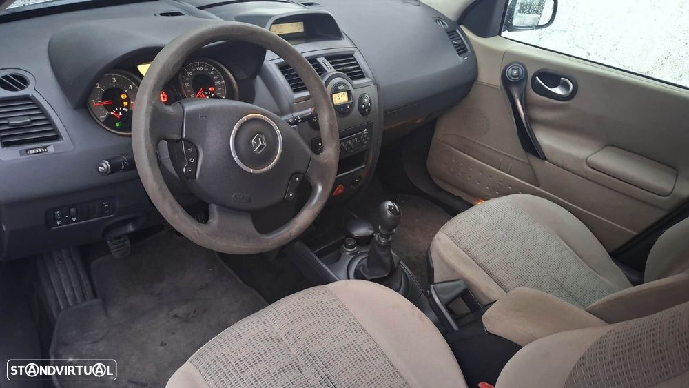 Renault Mégane Break 1.5 dCi Confort - 8