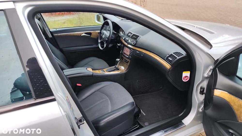 Mercedes-Benz Klasa E 320 CDI Avantgarde - 33