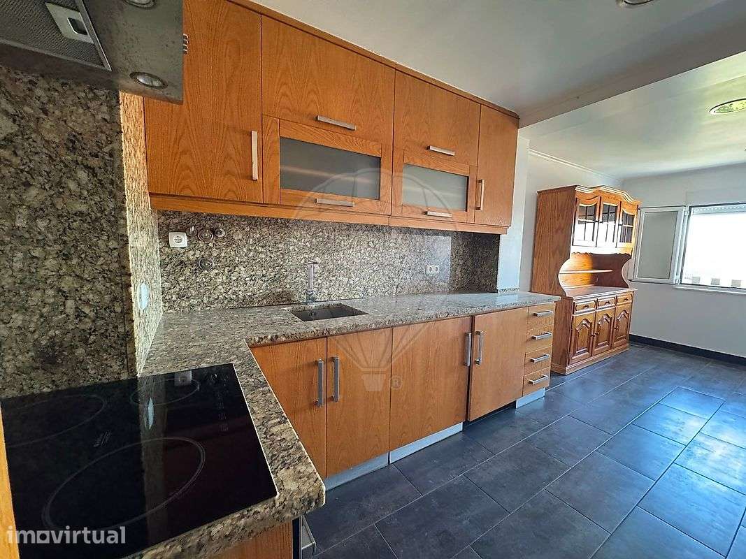 Apartamento T2 para arrendamento - Grande imagem: 4/12