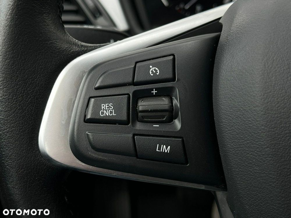 BMW X1 xDrive25e Advantage - 16