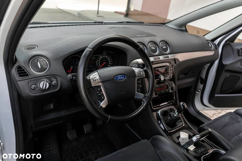 Ford S-Max 2.0 TDCi DPF Business Edition - 29