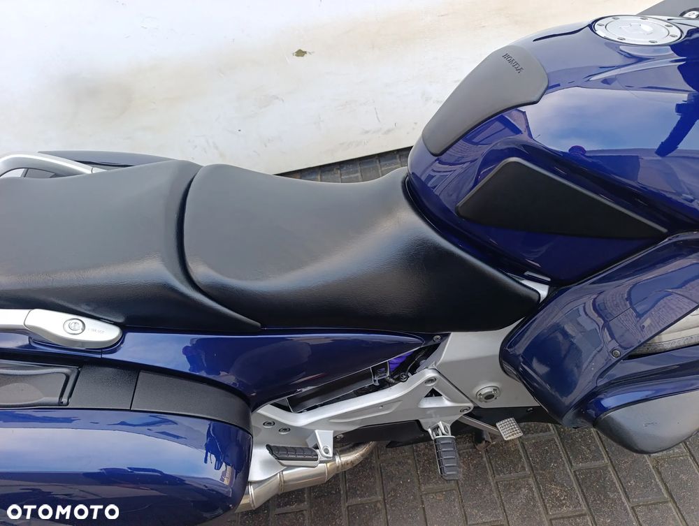 Honda ST - 26