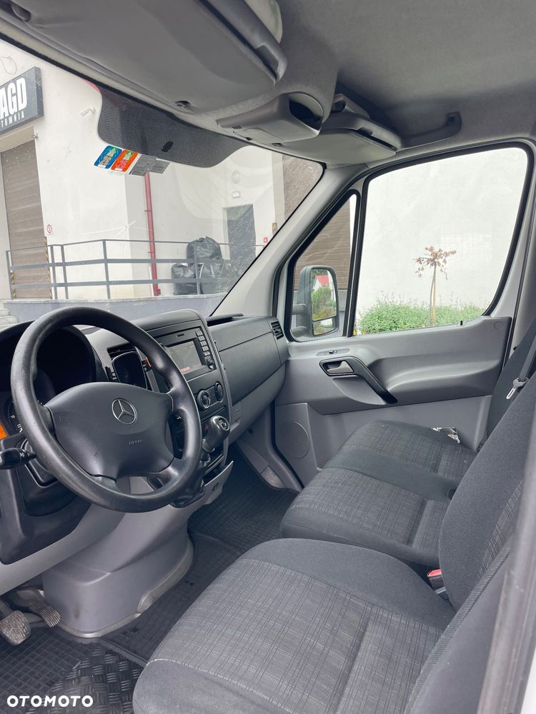 Mercedes-Benz Sprinter - 5