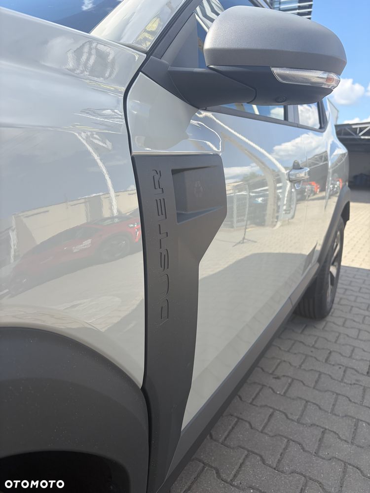 Dacia Duster 1.8 Full Hybrid 155 Journey MMT - 9