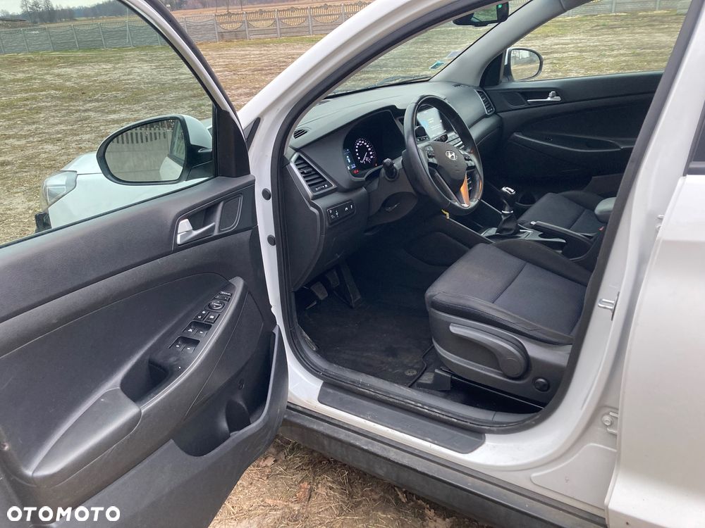 Hyundai Tucson blue 1.7 CRDi 2WD Style - 7