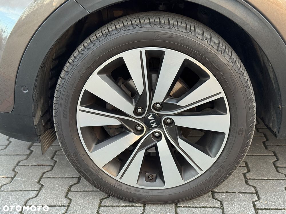 Kia Sportage 2,0 CRDI AWD Platinum - 11