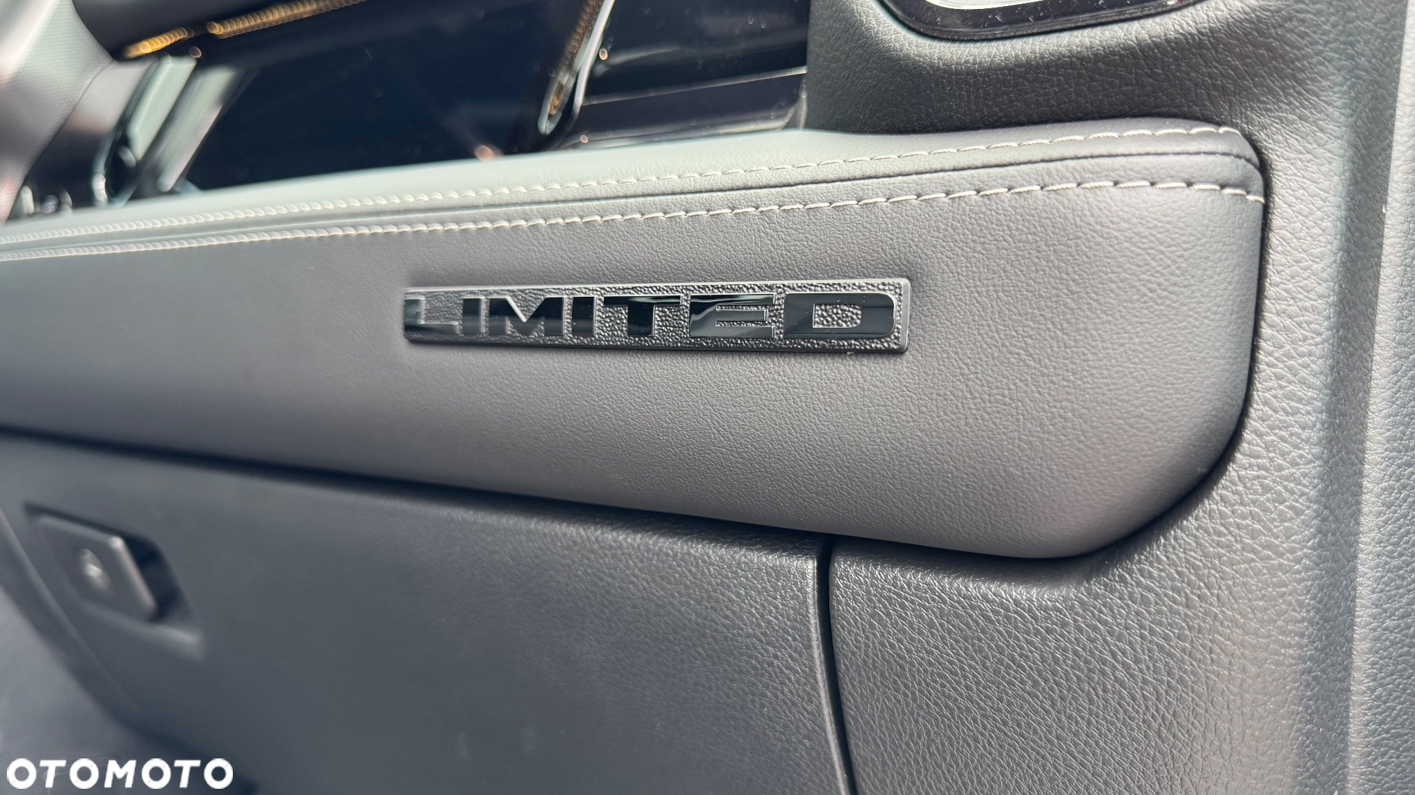 Dodge RAM 1500 5.7 4x4 - 35