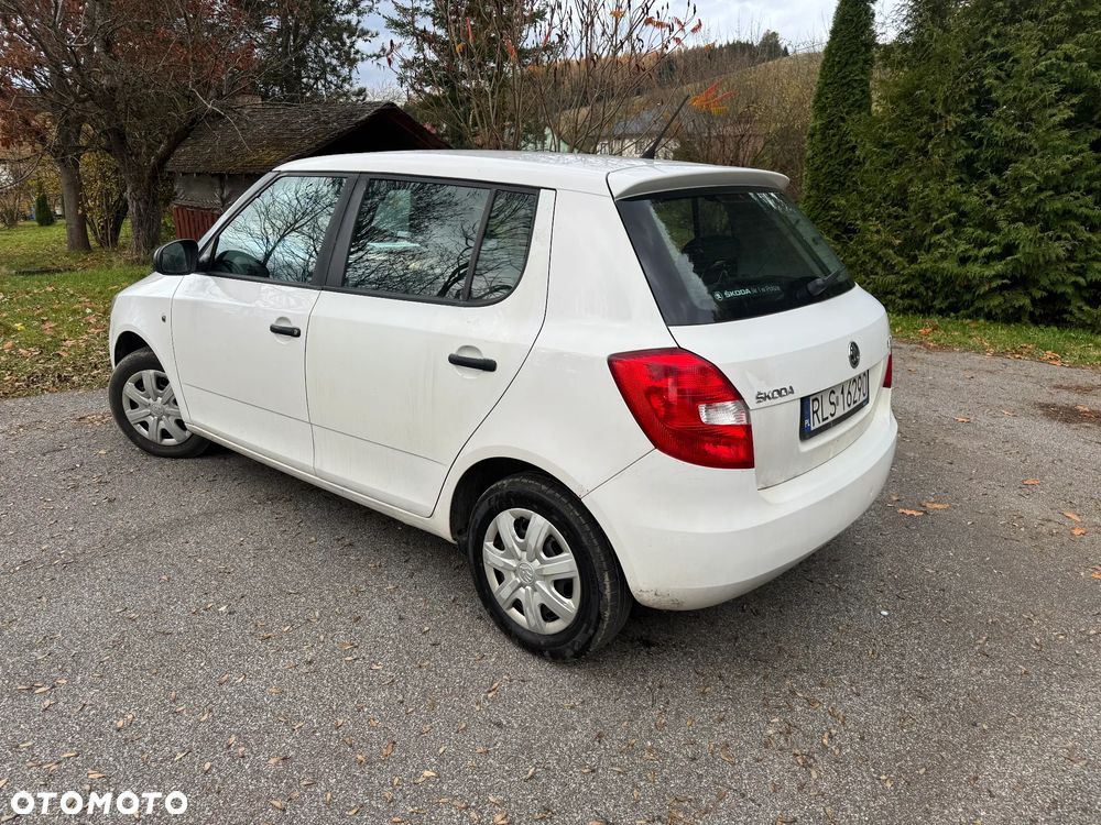 Skoda Fabia 1.4 16V Elegance Plus - 6