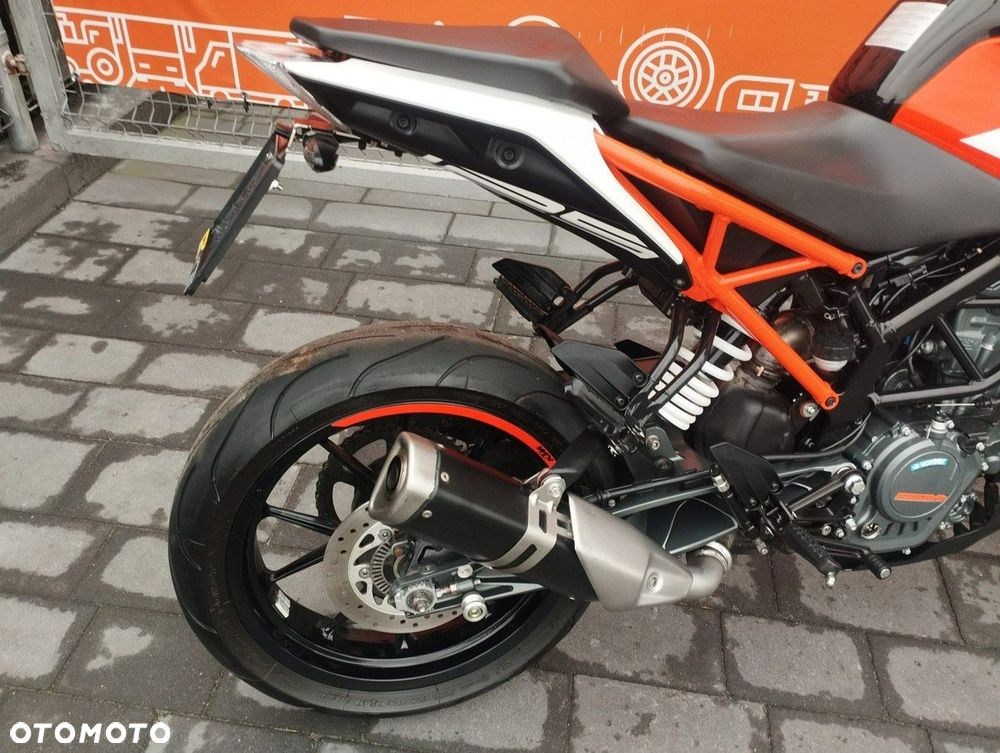 KTM Duke - 4