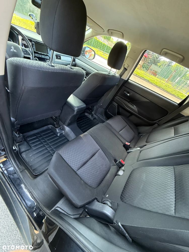 Mitsubishi Outlander 2.2 DID Instyle Navi - 10