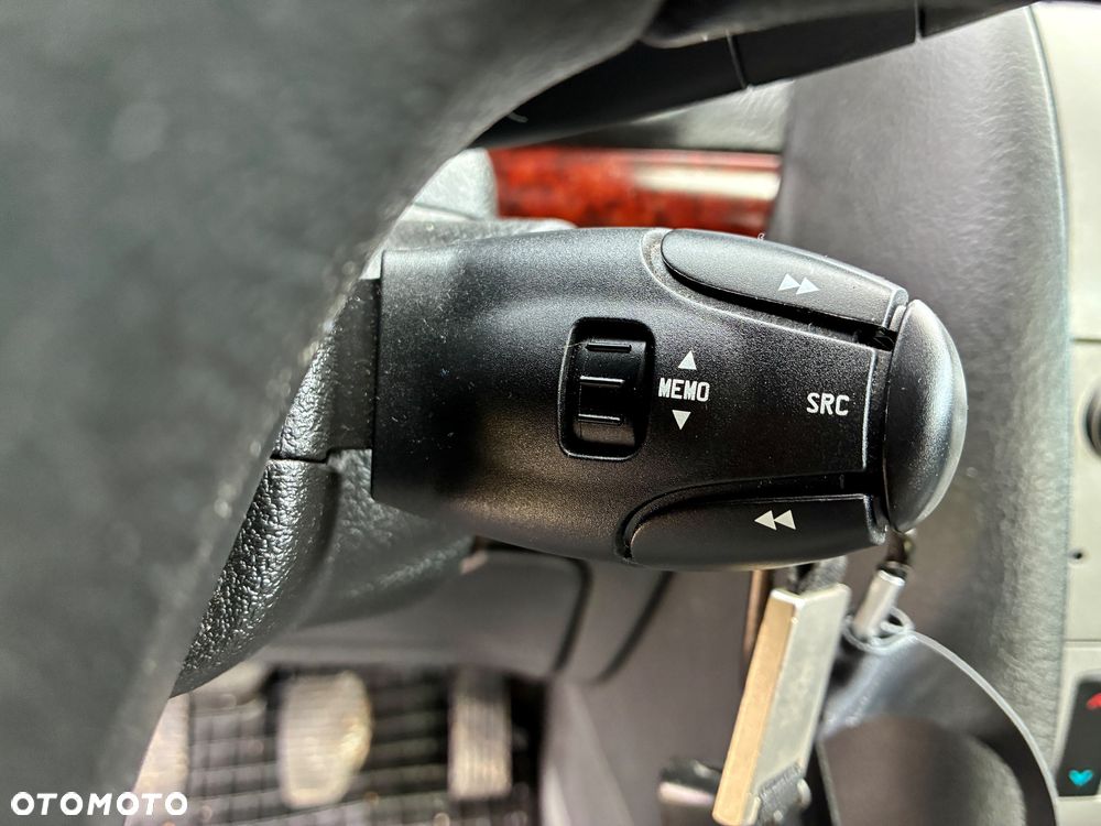 Peugeot 407 2.2 SV Executive - 32