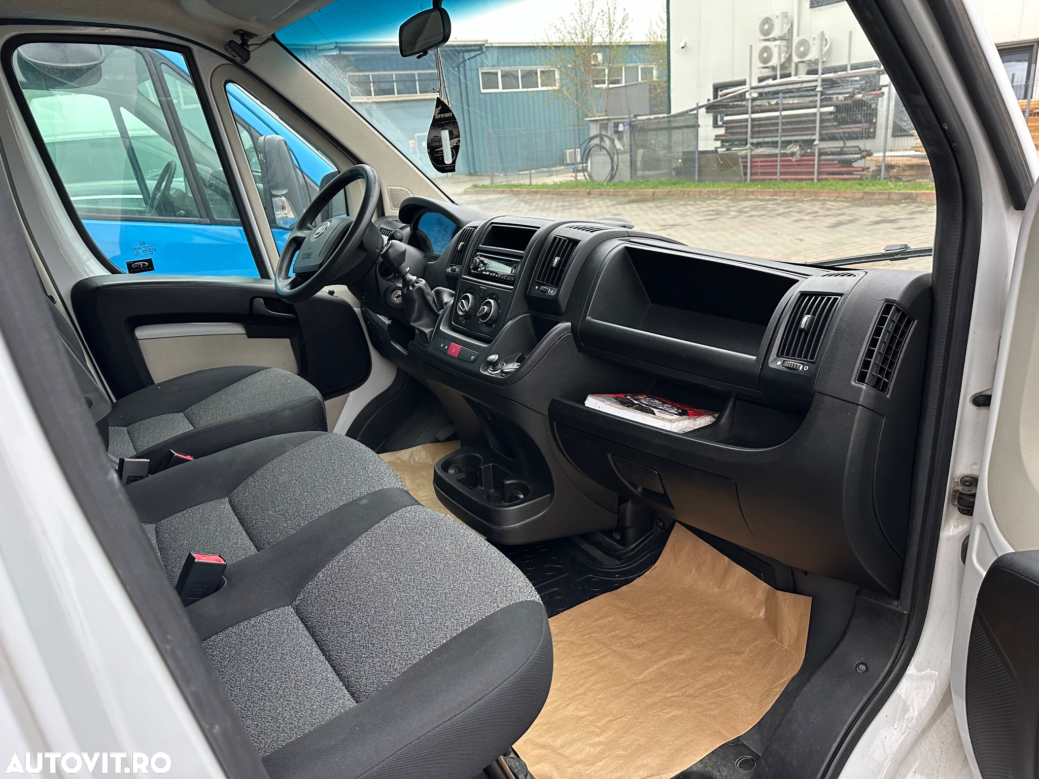 Fiat Ducato Box Frig Izoterm - 24