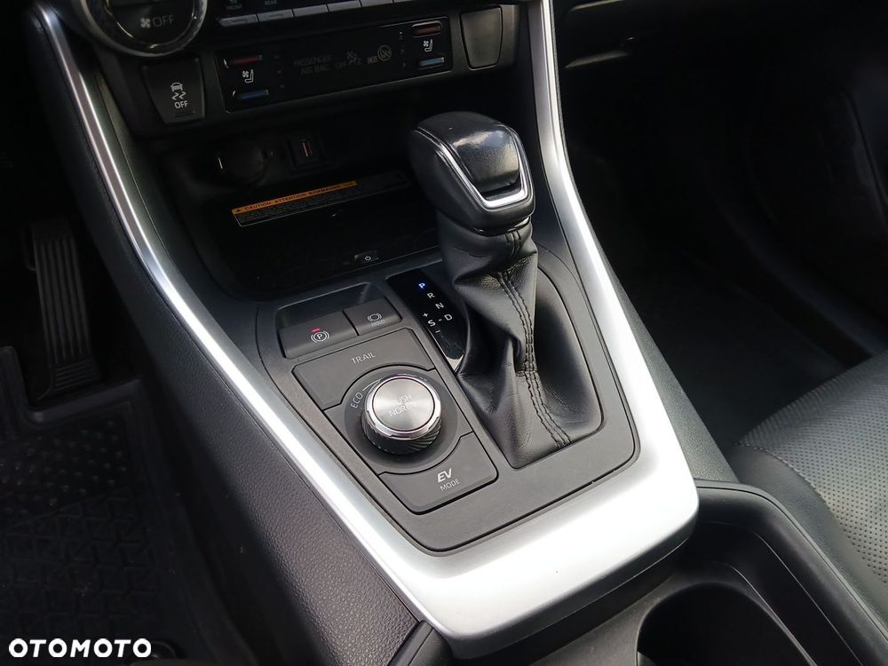 Toyota RAV4 2.5 Hybrid Executive 4x4 - 35