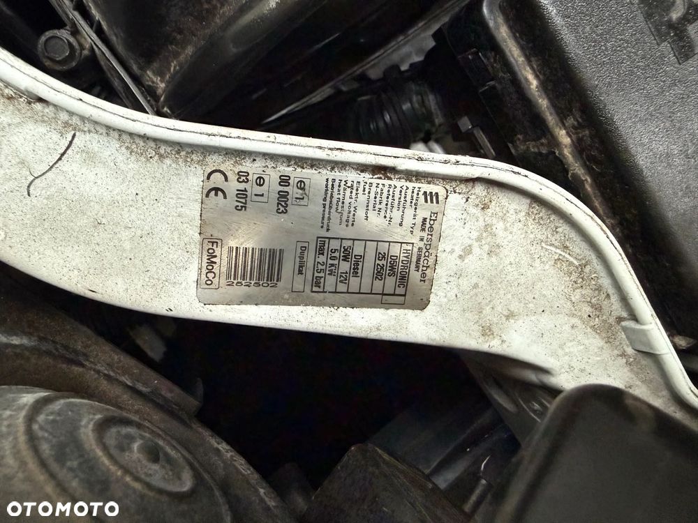 Ford Kuga 2.0 TDCi 4x4 Titanium - 23