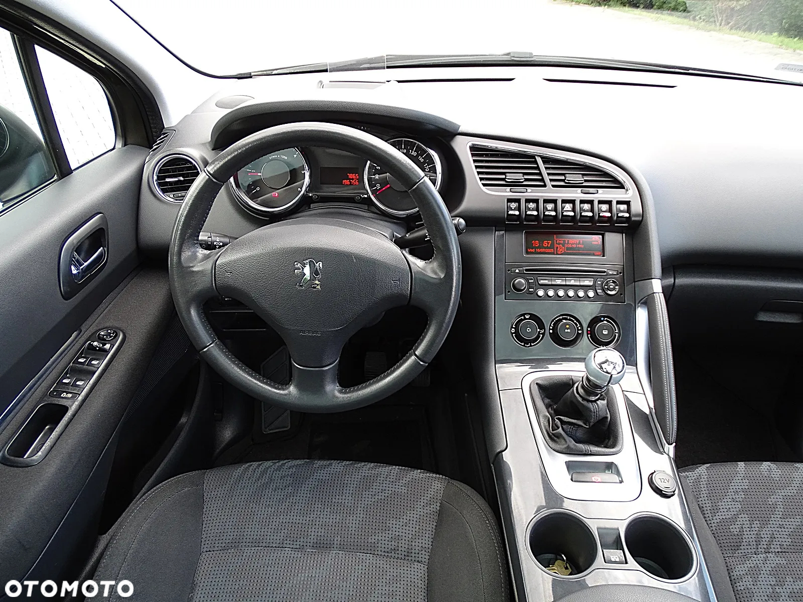 Peugeot 3008 2.0 HDi Premium - 33